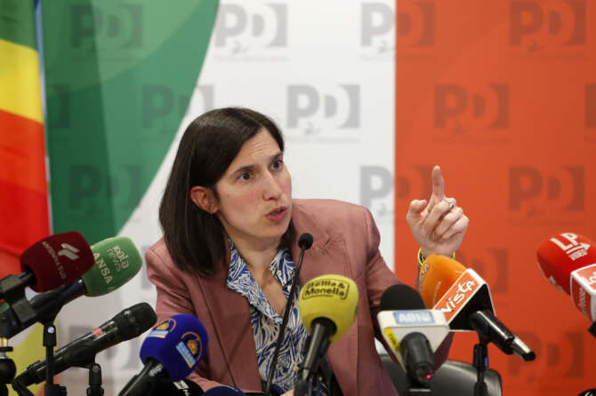 Elly Schlein sotto tiro nel Pd: basta decidere tutto da sola