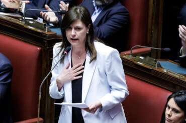 Governo nell’angolo, il Pd porta in aula il Mes