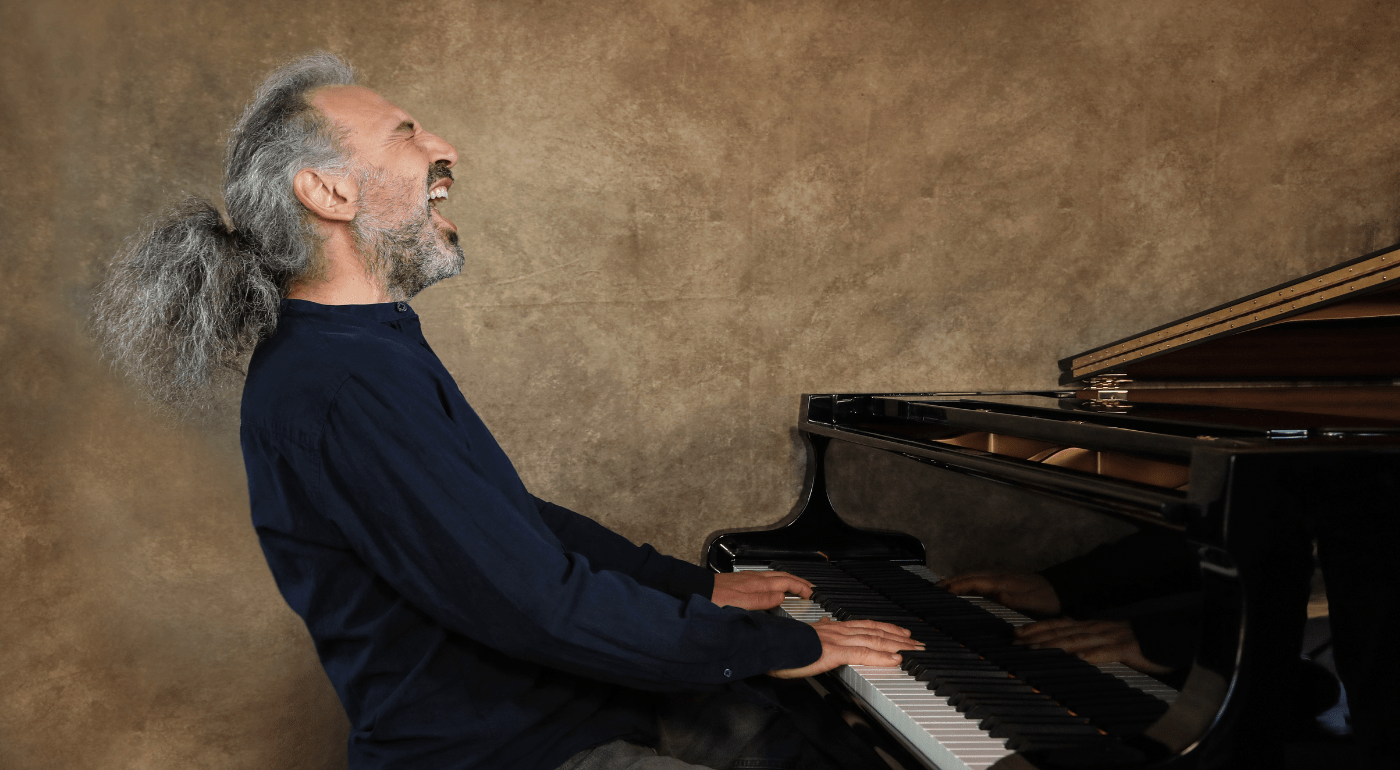 Intervista a Stefano Bollani: “Il mio miglior concerto fu in una favela”
