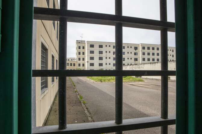 Ennesimo morto in carcere, a Terni detenuto 35enne asfissiato