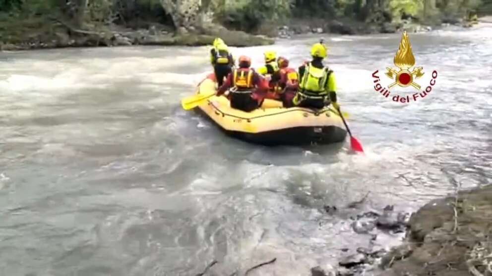 Denise Galatà morta mentre faceva rafting con la scuola, il gommone incastrato: cosa è successo