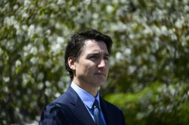 Chi è Justin Trudeau, il premier canadese liberale che la destra di casa nostra considera un estremista