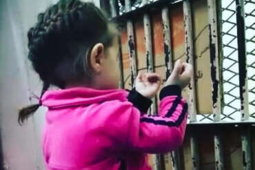 Lo scandalo carceri in Iraq, 400 donne “jihaidiste” in sciopero della fame: stipate in celle in 40 con i loro figli