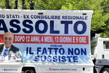 Assolto dopo 12 anni, la rivincita dell’ex consigliere regionale Stati: affitta una ‘vela’ per farlo sapere a tutti