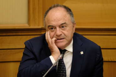 Gratteri “scippa” le celebrazioni a Falcone: gli studenti calabresi invitati a sostenere le inchieste del procuratore