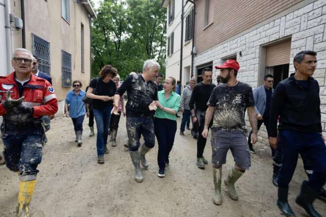 Alluvione in Emilia Romagna, dal governo 100 milioni subito col CdM: no ai fondi del Pnrr, per la ricostruzione fino a 8 miliardi