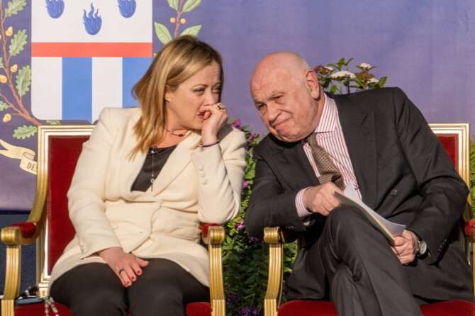 Più manette per i diversi e i poveracci: il garantismo deve fronteggiare un nemico in più con Meloni