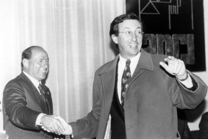 Quando Berlusconi sdoganò la destra: l’Msi fuori dal ghetto dopo l’appoggio a Fini