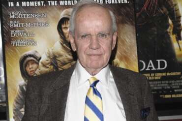 È morto Cormac McCarthy, addio all’ultimo mito vivente della letteratura mondiale