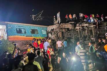 Ecatombe ferroviaria in India: 288 morti e 900 feriti nello scontro tra treni
