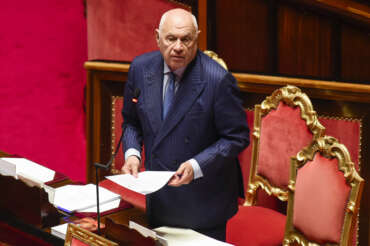 Giustizia, le riforme arrivano in consiglio dei ministri: il tributo di Nordio a Berlusconi