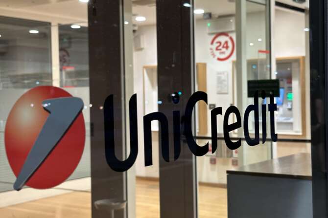 Unicredit, 10 miliardi per famiglie e imprese