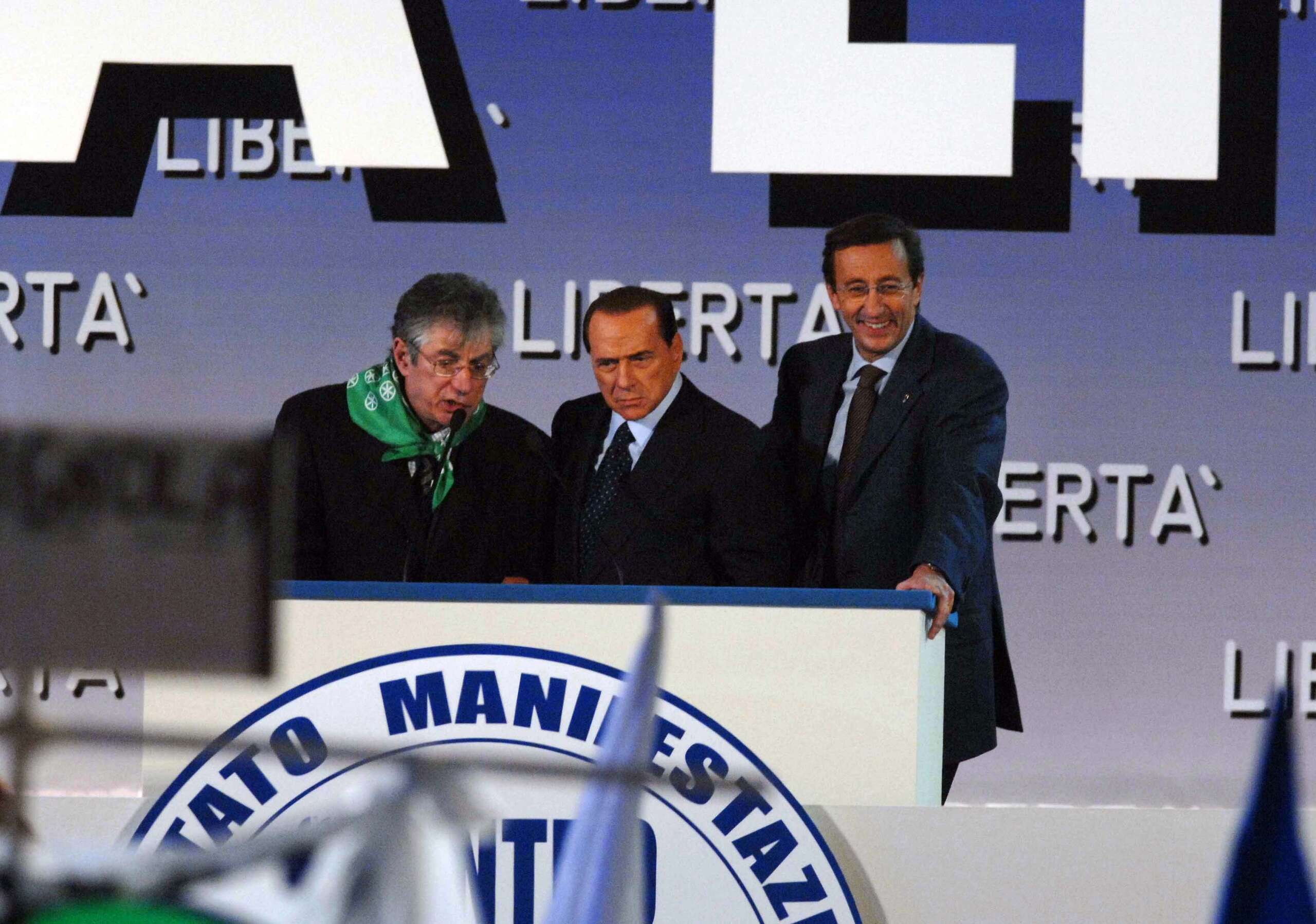 Come ha vinto le elezioni Berlusconi e mantenuto una coalizione con Bossi e Fini