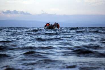 Strage dei migranti in Grecia, il drammatico racconto dei superstiti: “Nella stiva c’erano cento bambini”