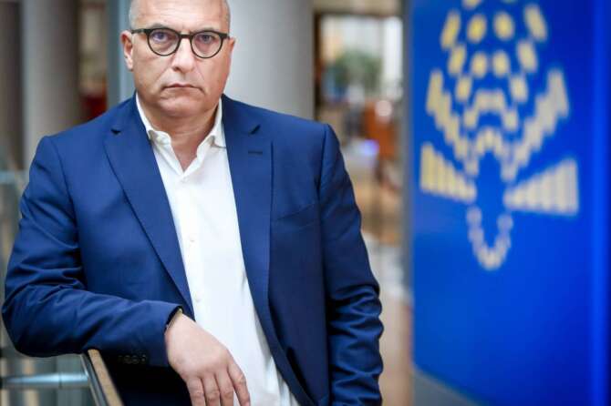 Inchiesta Qatargate continua a perdere pezzi: Cozzolino torna libero