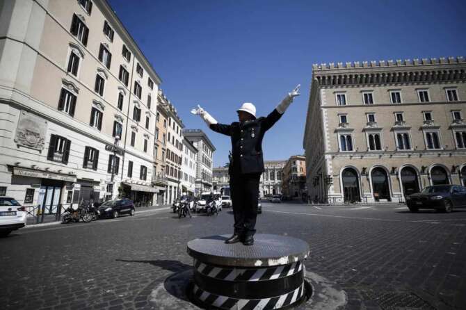 Nuovo codice della strada, tutte le misure approvate in Cdm: tolleranza zero per chi guida ubriaco o col cellulare