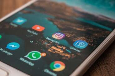 Whatsapp Instagram Facebook down, disservizi e malfunzionamenti alle app di Meta