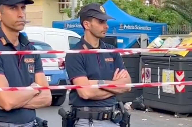 Uccisa a coltellate e abbandonata in un carrello della spesa, 16enne trovata morta a Roma: sospetti su un coetaneo