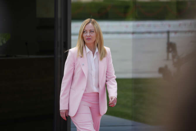 Chi è veramente Giorgia Meloni, la donna a una dimensione