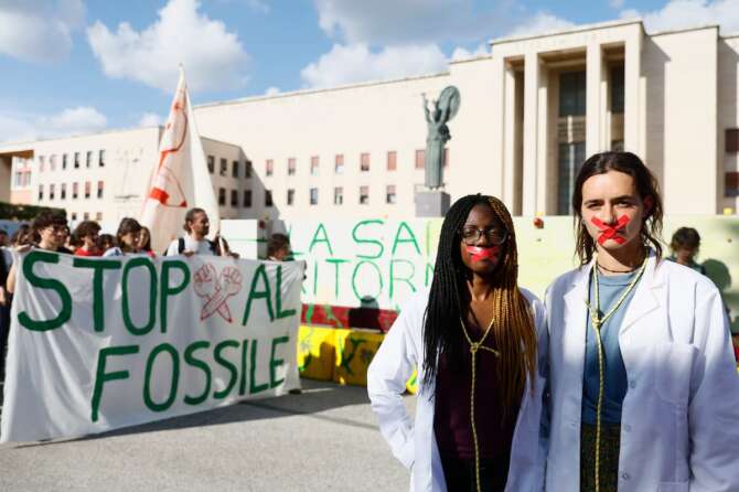 Cos’è l’eco ansia, la paura per disastri ambientali e cambiamento climatico