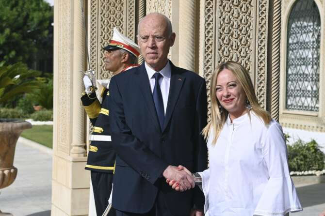 Rifugiati spariti, così Tunisia e Libia violano i diritti con i soldi europei…