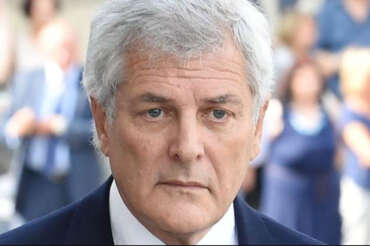 Che cosa vuol dire lanzichenecchi il termine usato da Alain Elkann