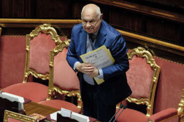 Stretta sulle intercettazioni, Forza Italia appoggia Nordio: “Troppi abusi”