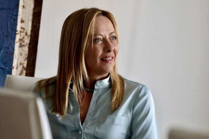 Meloni perde 500 milioni per gli studenti ma si sblocca la terza rata del PNRR