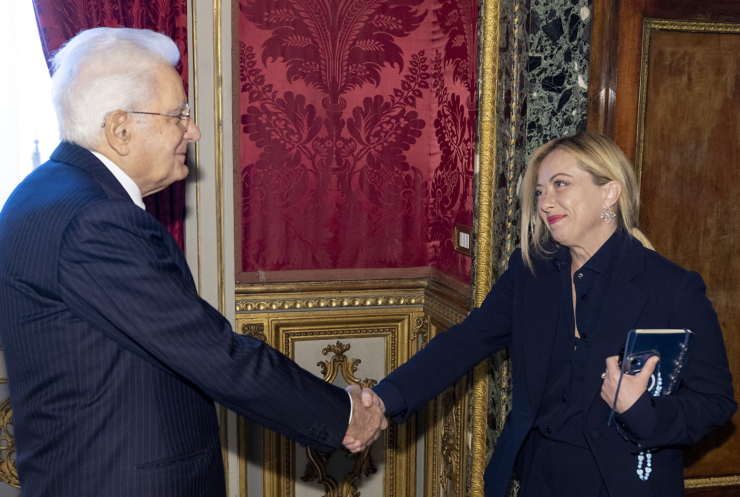 Mattarella incontra la Meloni e prova a disinnescare le polemiche tra governo e toghe