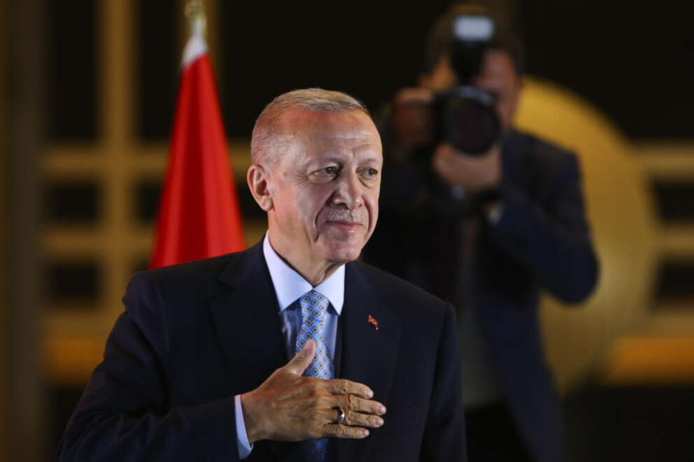 Il ricatto di Erdogan agli alleati: “Ok alla Svezia nella Nato con la Turchia nell’Unione europea”