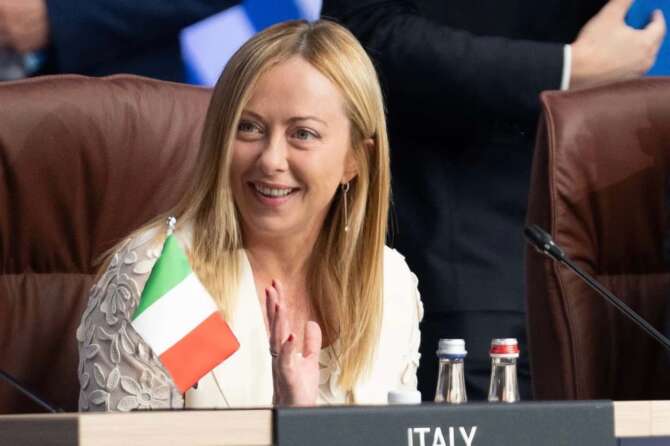 Meloni: “Se fossi stata La Russa non sarei intervenuta, solidarizzo con la ragazza che denuncia”