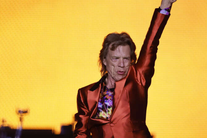Chi è Mick Jagger, il frontman dei Rolling Stones mito in tutto il mondo
