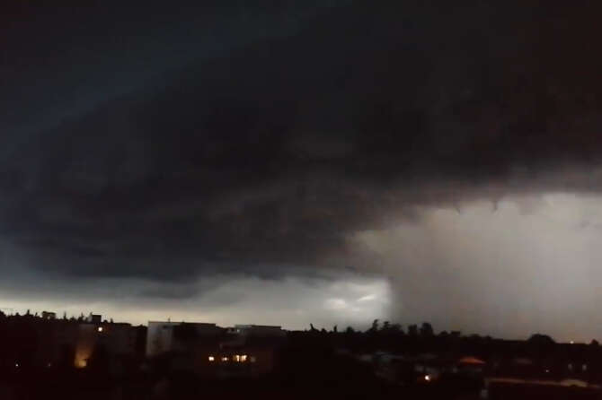 Che cosa sono le Supercelle, il fenomeno temporalesco tipico degli Usa che si è abbattuto sul Nord Italia