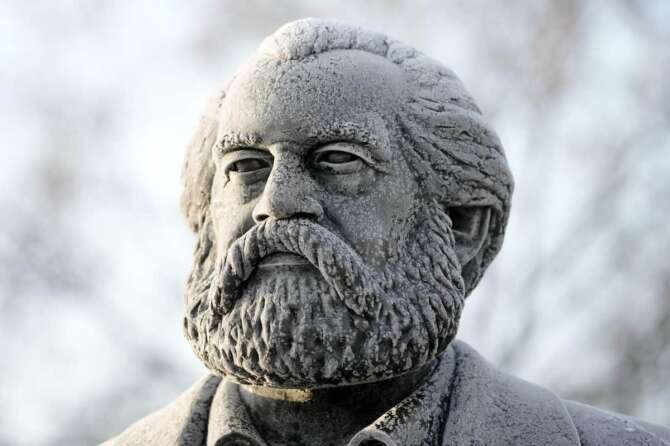 Chi era Karl Marx e quale era la sua idea di salario minimo