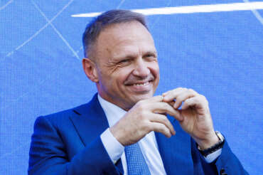 L’ultima sparata di Lollobrigida: “I poveri mangiano meglio dei ricchi”