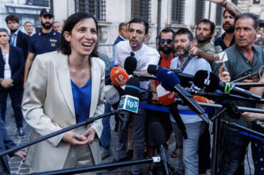 Così il Pd può sfuggire al vuoto politico che s’è spalancato da solo