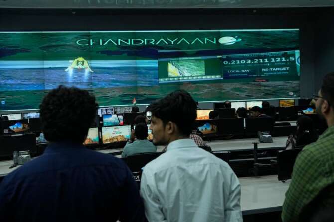 L’India è sulla Luna con la storica missione del Chandrayaan 3: “Il cielo non è il limite”
