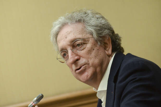 Intervista a Enrico Morando: “Il Pd abbandoni identitarismo e populismo, sui problemi seri vince”