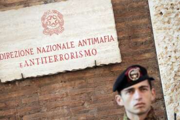 Centrale di dossieraggio all’Antimafia, l’inchiesta su possibili veleni e ricatti ai danni di politici