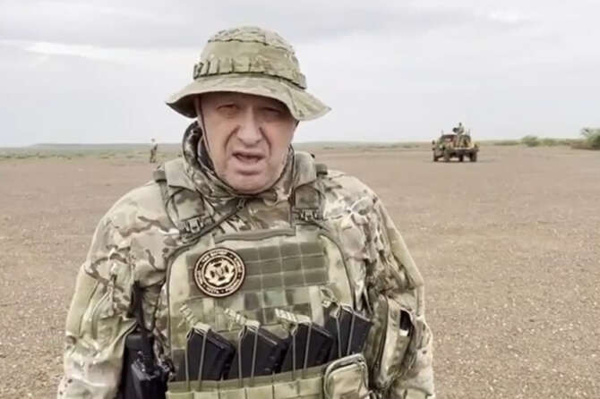 Si rivede Prigozhin in video: “Il gruppo Wagner rende la Russia più grande e l’Africa più libera”