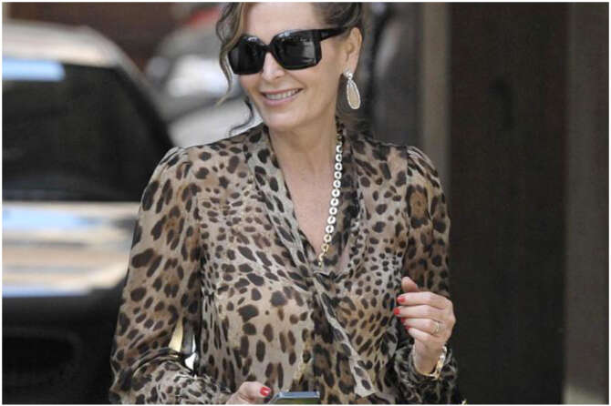 Come si vestono i deputati: il dress code della Camera tra scarpe da jogging e vestiti leopardati