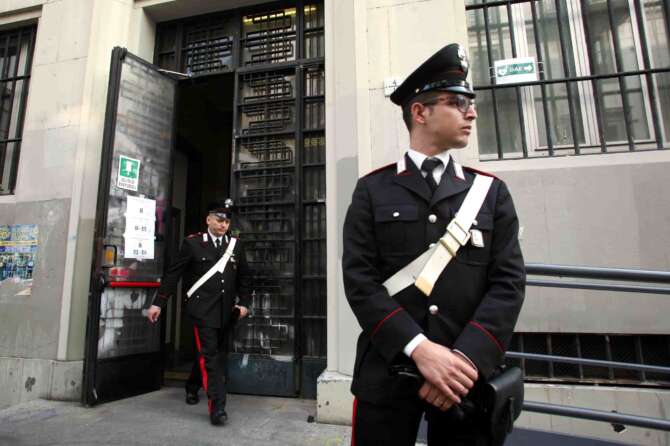 16enne picchiata a Torre del Greco