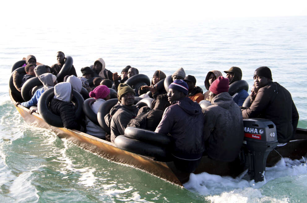 Migranti fermati dalla Guardia Nazionale Tunisina mentre cercavano di raggiungere l’Italia