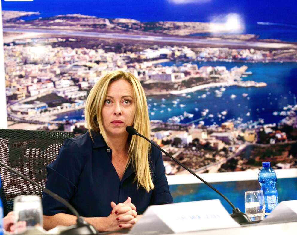 Emergenza migranti – Giorgia Meloni e la presidente della Commissione europea Ursula von der Leyen a Lampedusa