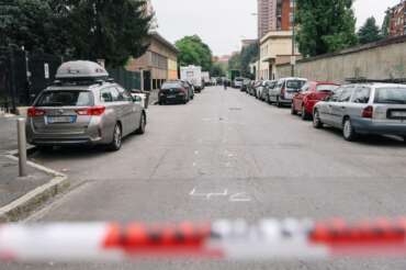 Investita sulle strisce pedonali, muore sul colpo donna di 68 anni: altra vittima della strada nel milanese