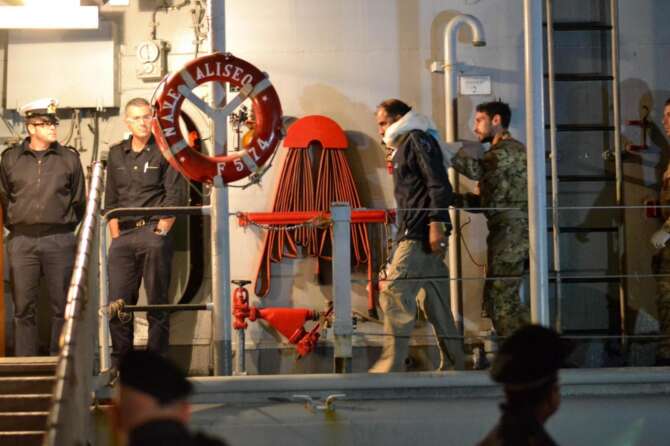 Cara Meloni, vieni in cella a vedere gli “scafisti” a cui dai la caccia “in tutto il globo terracqueo”