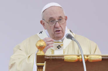 L’appello di Papa Francesco: “Abbattiamo il muro della guerra, occorre l’audacia della pace”