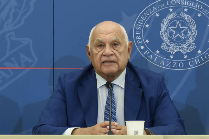 Penalisti contro Nordio, bordate sul decreto Caivano: “Così manda in carcere sempre più ragazzi”