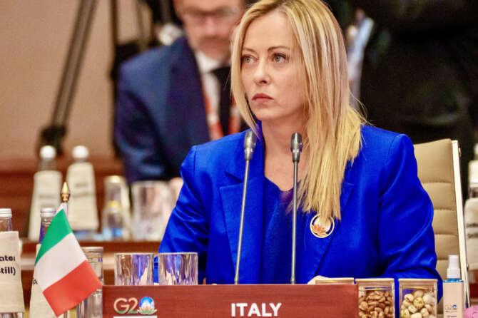 Guerra alla Russia e Superbonus, così l’Italia di Meloni va sul lastrico