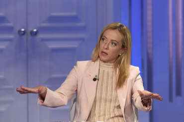 Il manifesto di Giorgia Meloni: disprezzo dei diritti e della legge